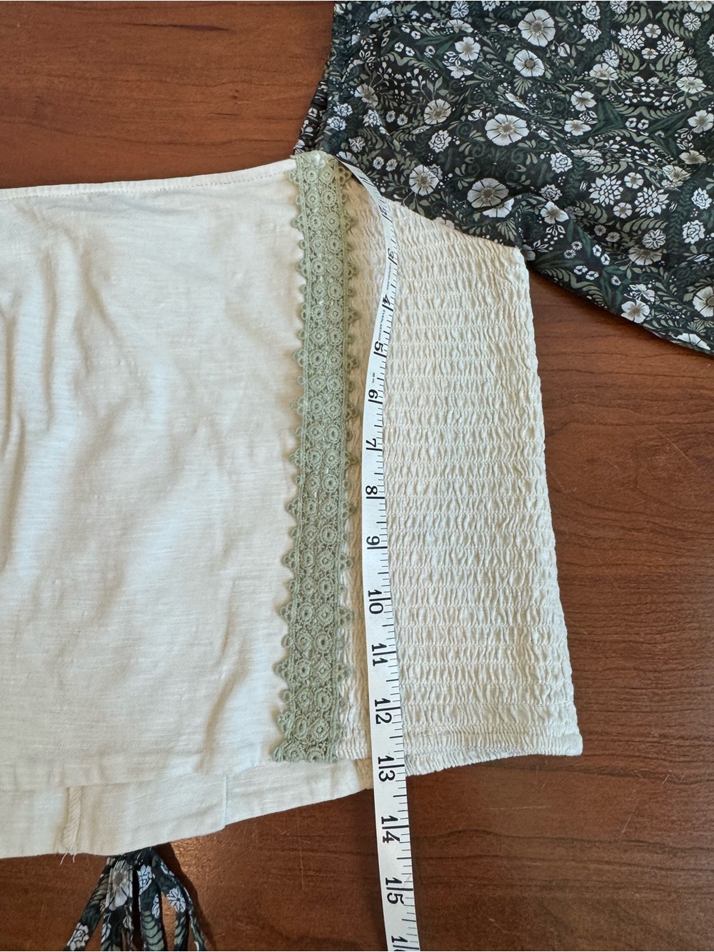 Anthropologie x Forever That Girl Smoked  FloralBalloon-Sleeve Lace Top | Size L - Picture 10 of 16